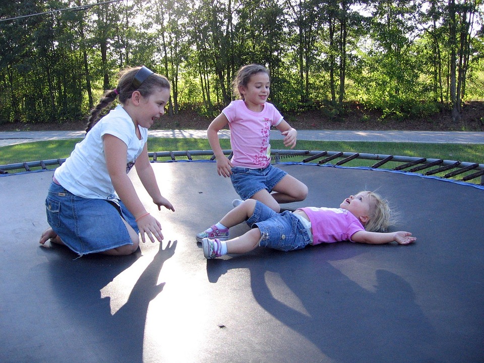 Dětské trampolíny přispívají k rozvoji osobnosti